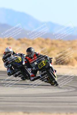 media/Jan-10-2025-CVMA Friday Practice (Fri) [[489e0da257]]/Group 4 and Trackday/Session 4 (Turn 16)/